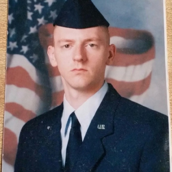 Meet your Posher, Stevie-Leigh - Picture 7 of 8